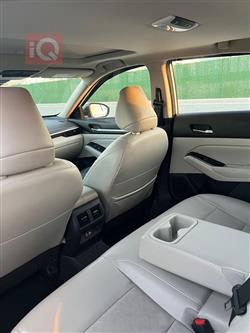 نيسان ألتيما